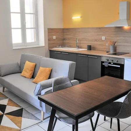 Apartment T2 Le Paradis , 2pers ,wifi, Rdc *